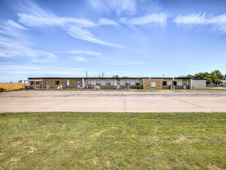 More Photos Of 3838 State St, Bartlesville Office For Sale