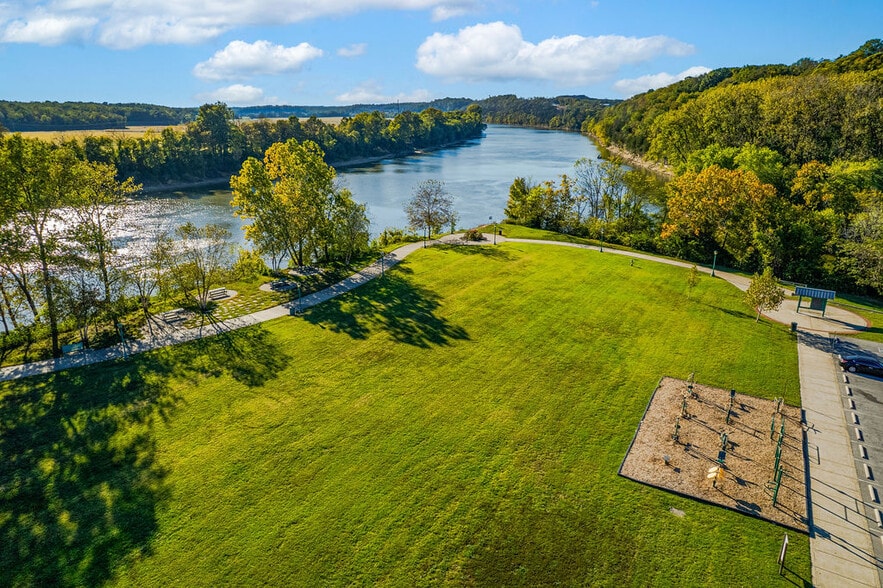 More Photos Of N Riverside Drive, Clarksville Land For Sale