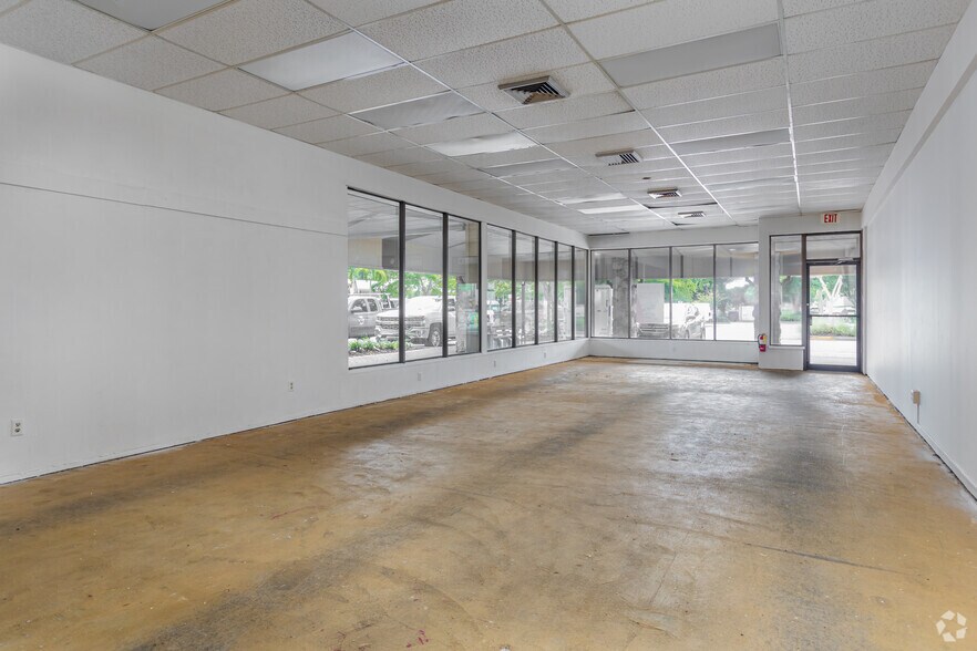 More Photos Of 1001-1041 N Collier Blvd, Marco Island Unknown For Lease