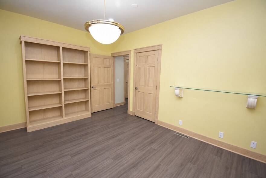 More Photos Of 312 N Water St, Owosso Loft Creative Space For Sale