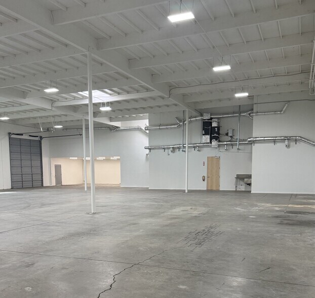More Photos Of 404-420 Pendleton Way, Oakland Warehouse For Lease