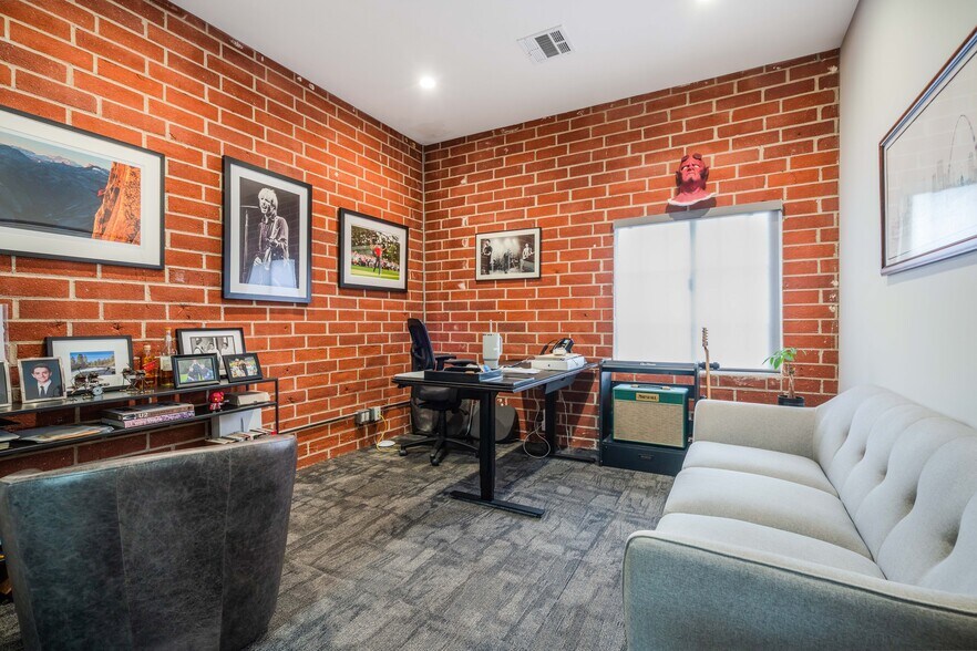 More Photos Of 11162 La Grange Ave, West Los Angeles Loft Creative Space For Sale