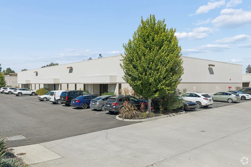 More Photos Of 53A Bonaventura Dr, San Jose Warehouse For Lease