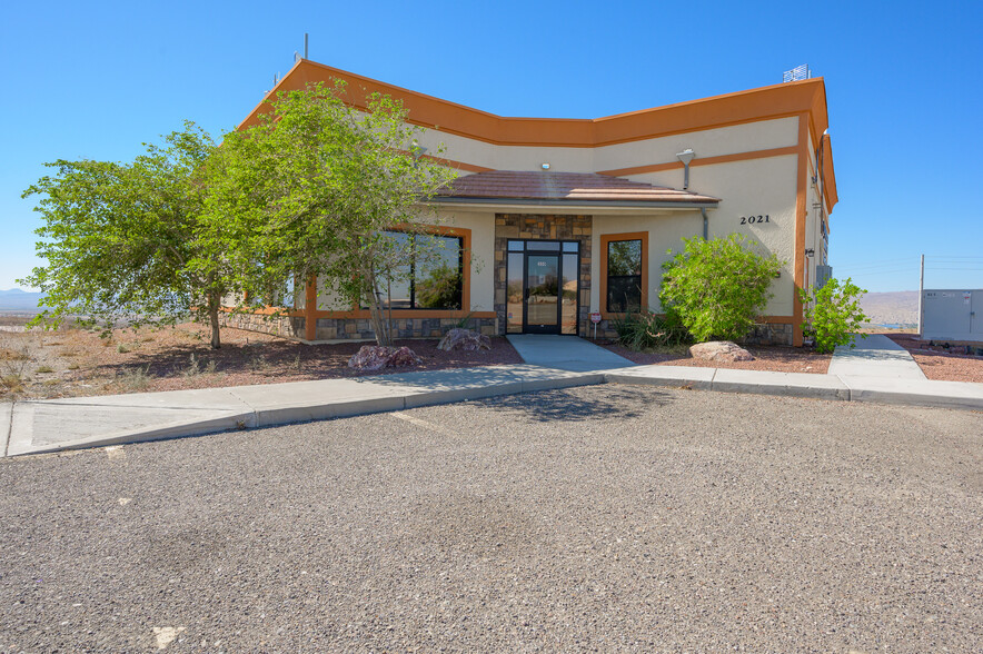 Primary Photo Of 2021 Camino Real Blvd, Bullhead City Medical For Sale