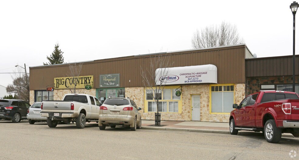 More Photos Of 227 6th St, Beiseker Storefront For Sale