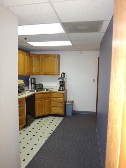 More Photos Of 18220 Harwood Ave, Homewood Office Residential For Sale