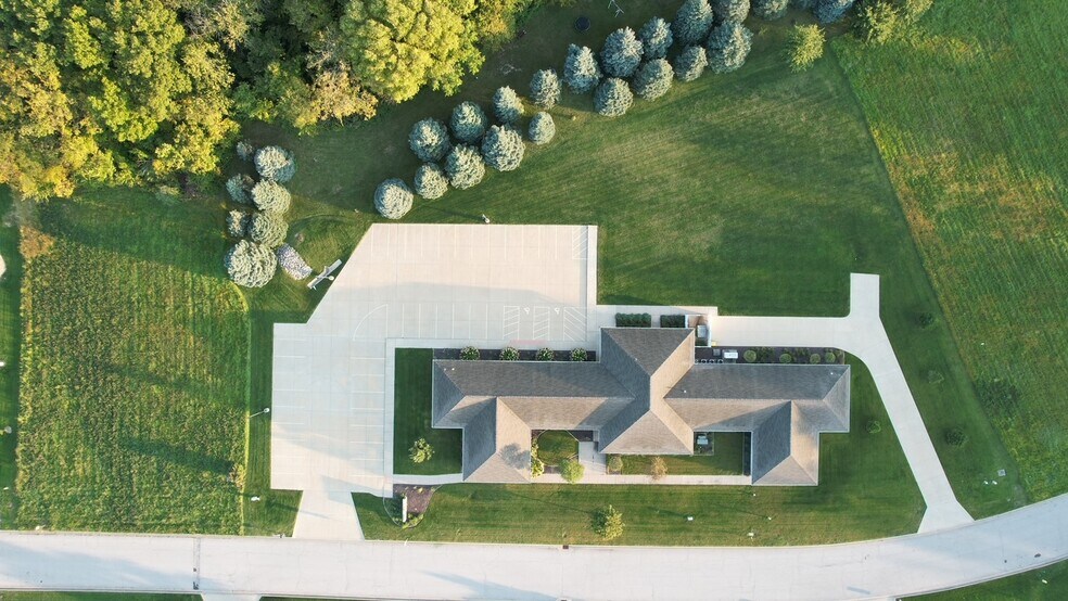 More Photos Of 90 Eastgate Dr, Washington Medical For Sale