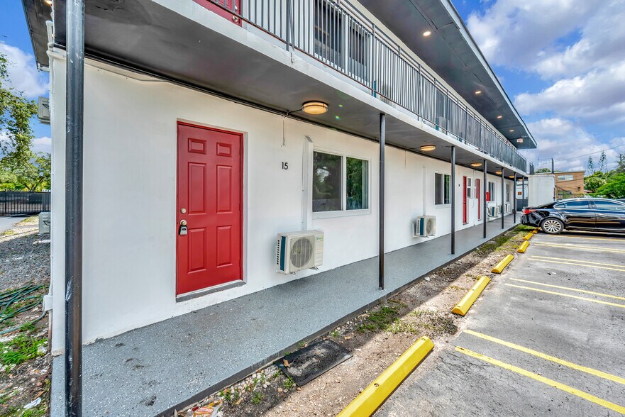 More Photos Of 14280 NE 6th Ave, North Miami Apartments For Sale