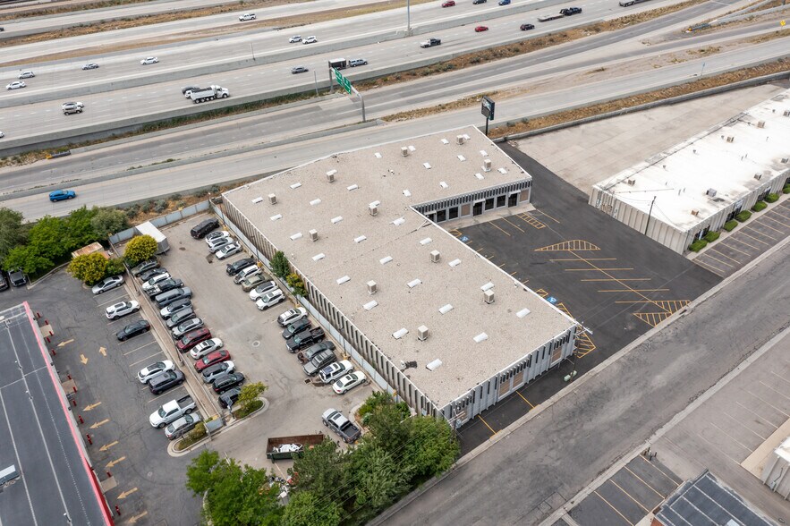 More Photos Of 7050 S 400 W, Midvale Showroom For Lease