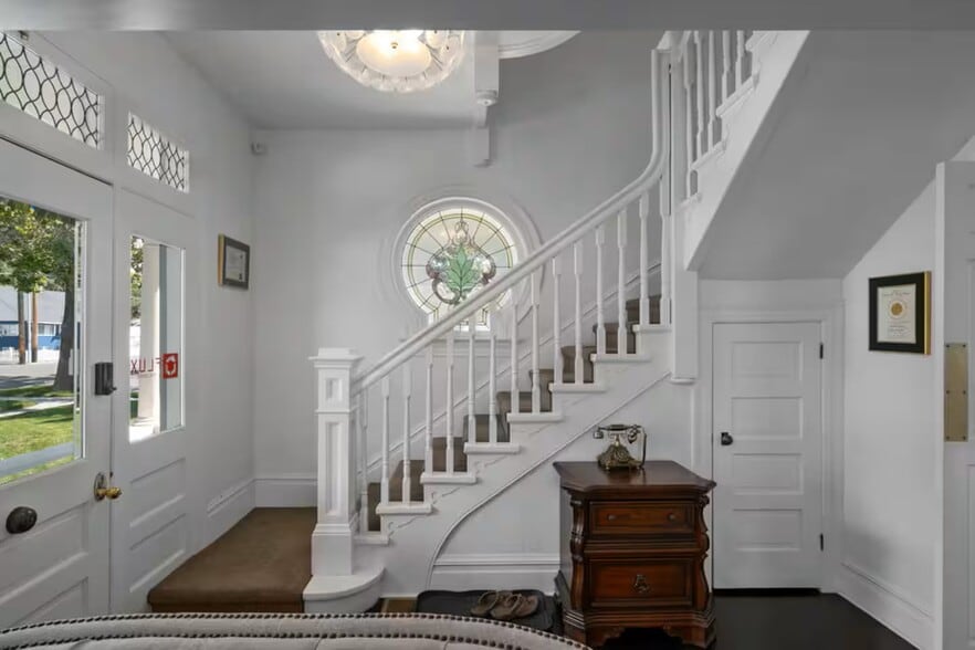 More Photos Of 209 N 400 W, Provo Office For Sale