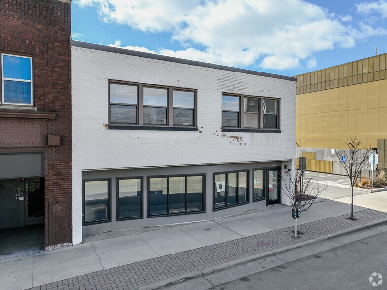 More Photos Of 1932 University Ave W, Saint Paul Medical For Lease