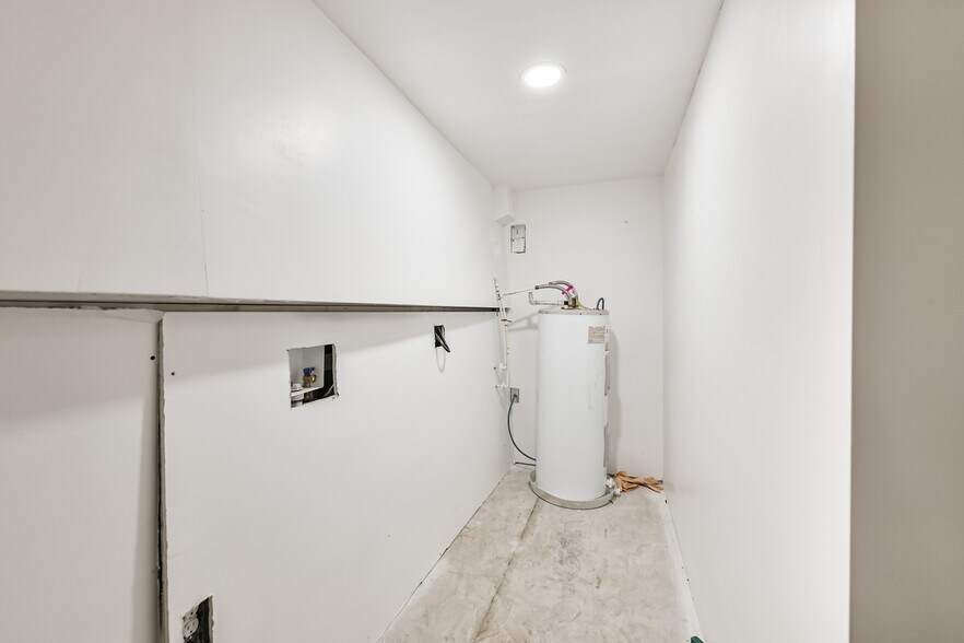 More Photos Of 7449 Wright Rd, Houston Manufacturing For Sale