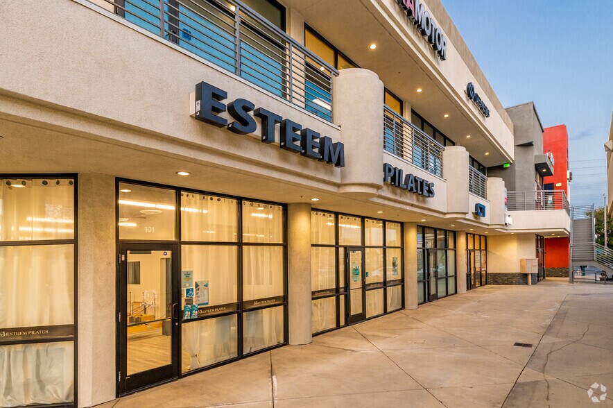 More Photos Of 12 Centerpointe Dr, La Palma Storefront Retail Office For Lease