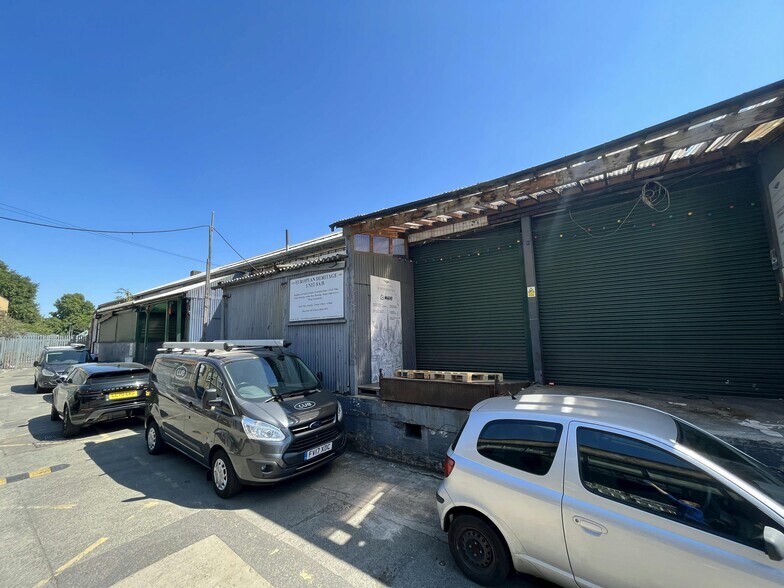 More Photos Of 33-39 Parsons Green Ln, London Warehouse For Lease