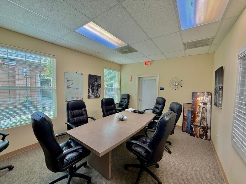 More Photos Of 1425 Victor Ave, Redding Office For Lease