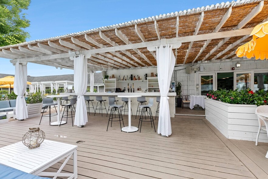 More Photos Of 281 County Road 39A, Southampton Hotel For Sale