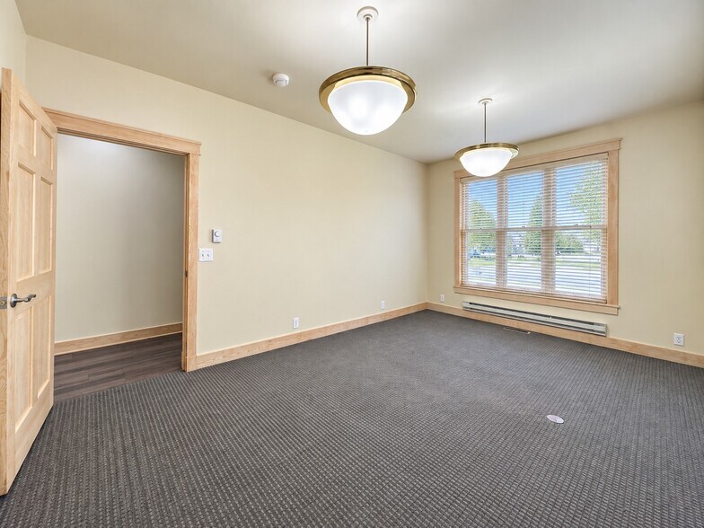 More Photos Of 312 N Water St, Owosso Loft Creative Space For Sale