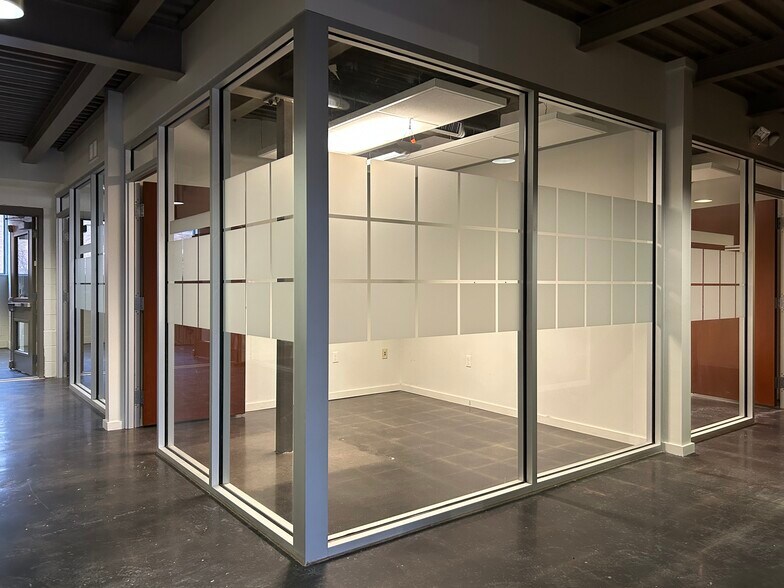 More Photos Of 269 W Jefferson St, Syracuse Office For Lease
