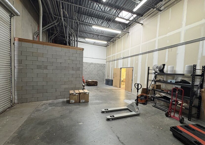 More Photos Of 975 Cobb Place Blvd NW, Kennesaw Light Distribution For Lease