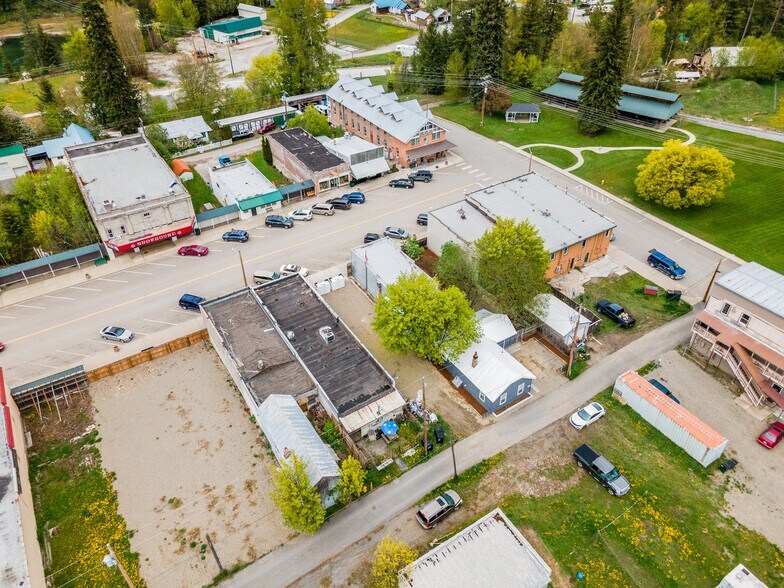 More Photos Of 218 5th Ave, Metaline Falls Storefront Retail Residential For Sale