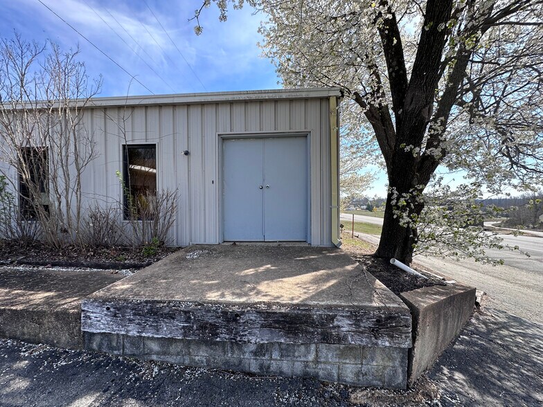 More Photos Of 388 Highway 62 E, Salem Warehouse For Sale