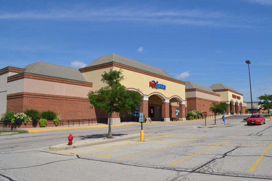 More Photos Of 164 S Gary Ave, Bloomingdale Land For Lease