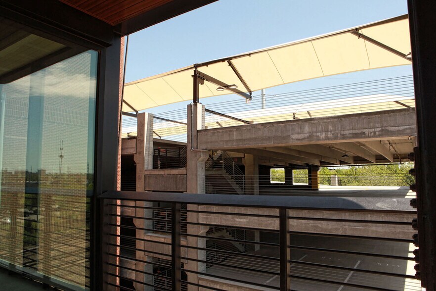 More Photos Of 21 N Greenwood Ave, Tulsa Office For Lease