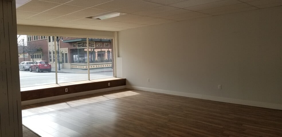 More Photos Of 37312-37316 Niles Blvd, Fremont Storefront Retail Residential For Lease