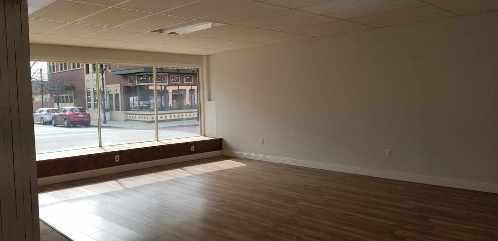 More Photos Of 37312-37316 Niles Blvd, Fremont Storefront Retail Residential For Lease