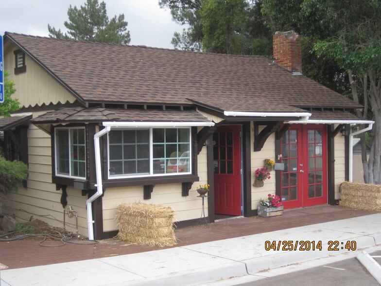 Primary Photo Of 1935-1945 Alpine Blvd, Alpine Storefront For Lease
