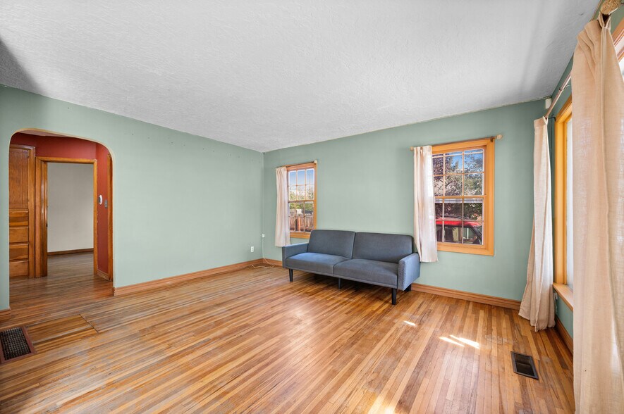 More Photos Of 356 W 1700 S, Salt Lake City Specialty For Sale