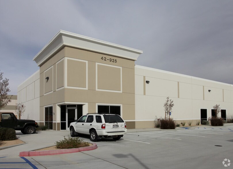 Primary Photo Of 42925 Madio St, Indio Warehouse For Lease