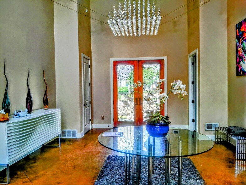 More Photos Of 120 Founders Ln, Memphis Specialty For Sale