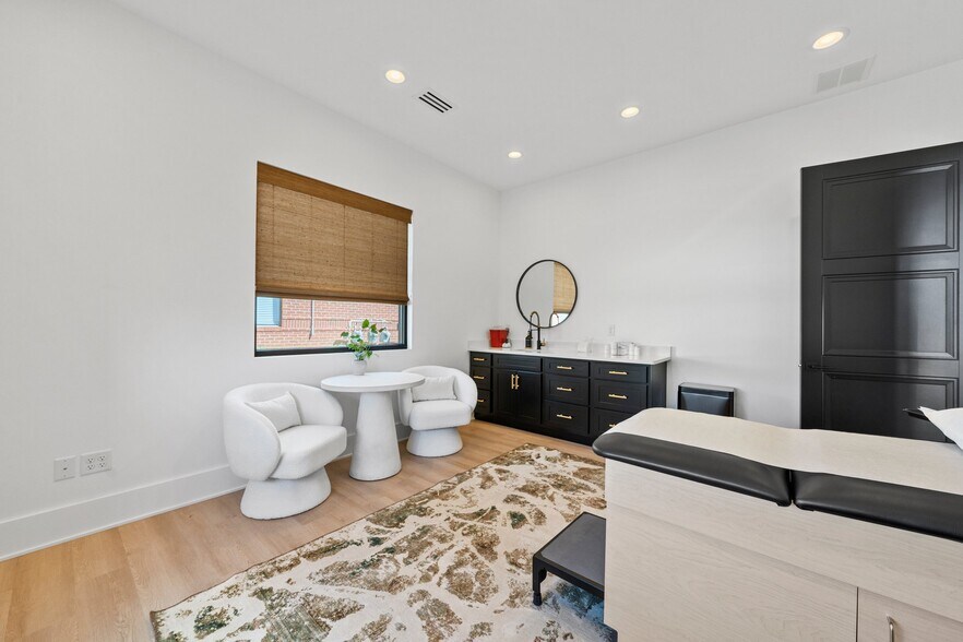 More Photos Of 1815 Destiny Ln, Bowling Green Office Residential For Lease