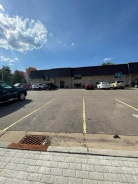 More Photos Of 2615-2619 Post Rd, Stevens Point Medical For Lease