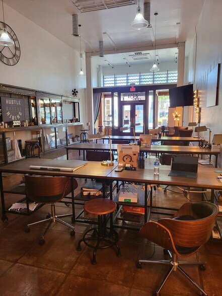 More Photos Of 7451 Monterey St, Gilroy Storefront Retail Office For Sale