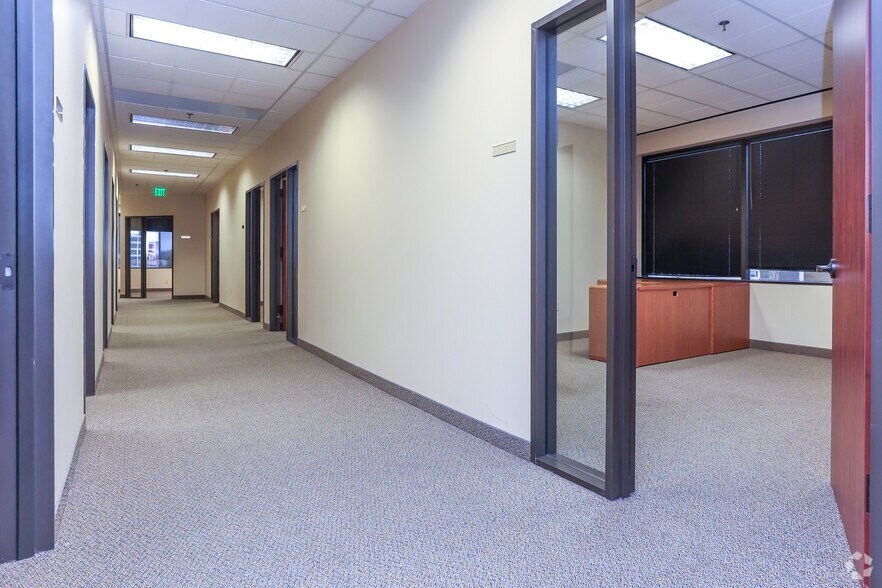 More Photos Of 450 E John Carpenter Fwy, Irving Office For Lease