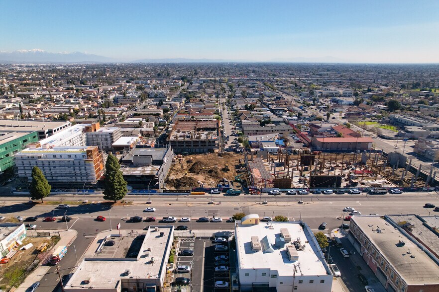 More Photos Of 8400 S Vermont Ave, Los Angeles Apartments For Lease