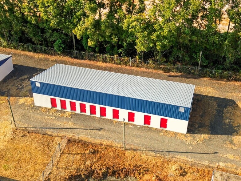 More Photos Of 13396 76th St, Live Oak Self Storage For Sale
