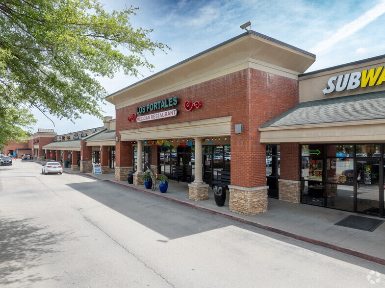 More Photos Of 8876 Dallas Acworth Hwy, Dallas Storefront For Lease