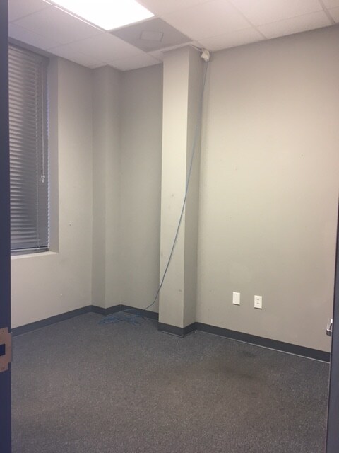 More Photos Of 119 Poplar Pointe Dr, Mooresville Research And Development For Lease