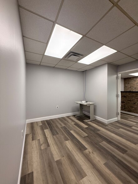 More Photos Of 35 Carlough Rd, Bohemia Warehouse For Lease