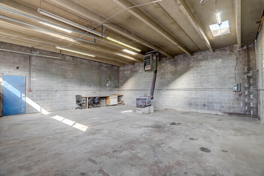 More Photos Of 2425-2427 Busch Ave, Colorado Springs Industrial For Sale