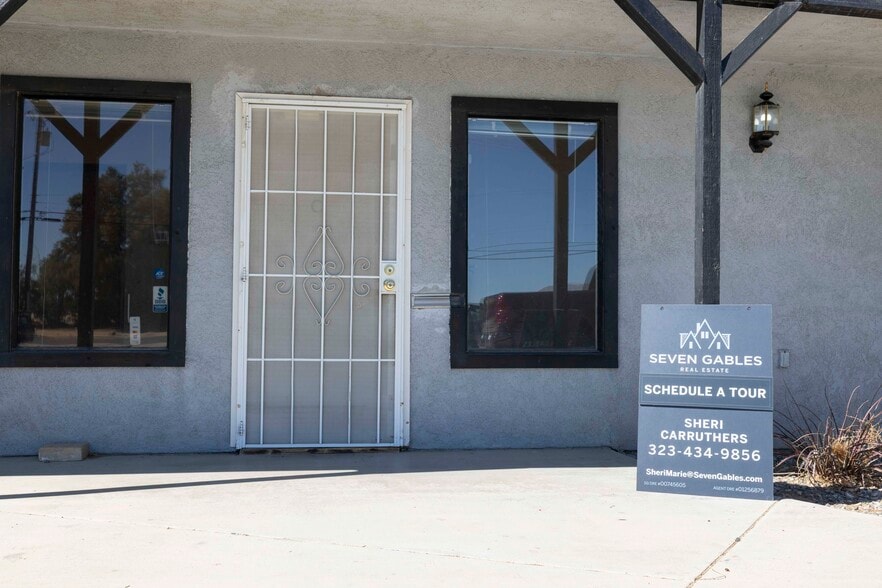 More Photos Of 18026 Jonathan St, Adelanto Medical For Lease