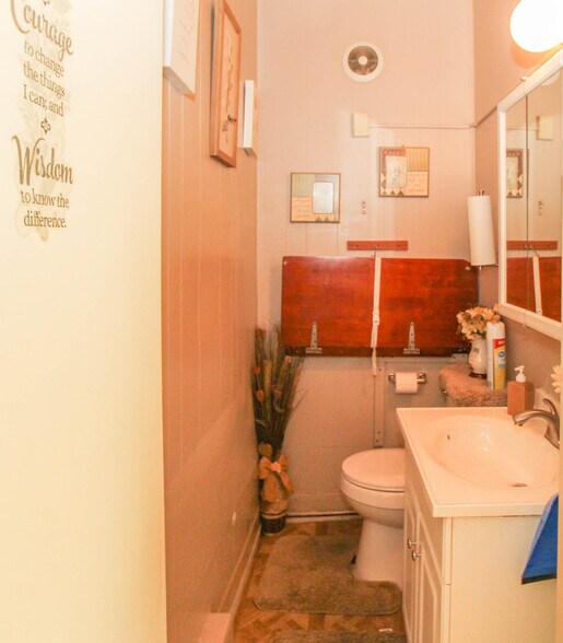 More Photos Of 813-815 E 4th St, Bethlehem Flex For Lease