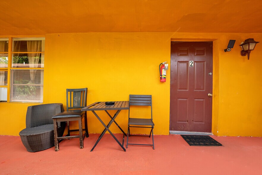 More Photos Of 129-131 SE 5th St, Hallandale Beach Multifamily For Sale