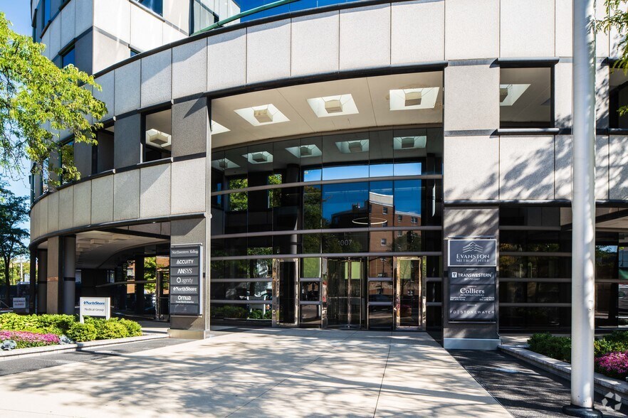 More Photos Of 1007 Church St, Evanston Office For Lease