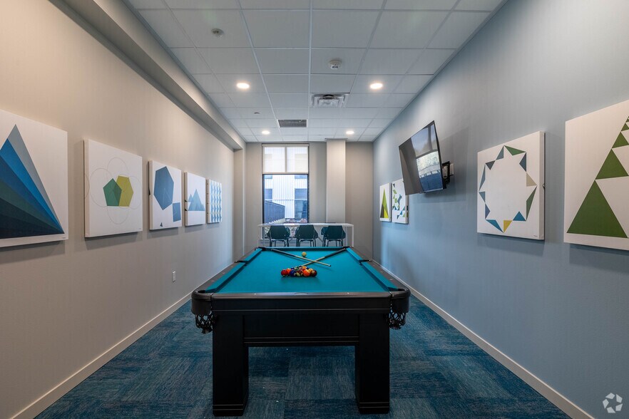 More Photos Of 12548 Lake City Way NE, Seattle Apartments For Lease