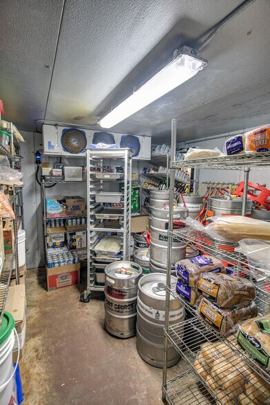 More Photos Of 798 Ocean Shores Blvd NW, Ocean Shores Bar For Sale