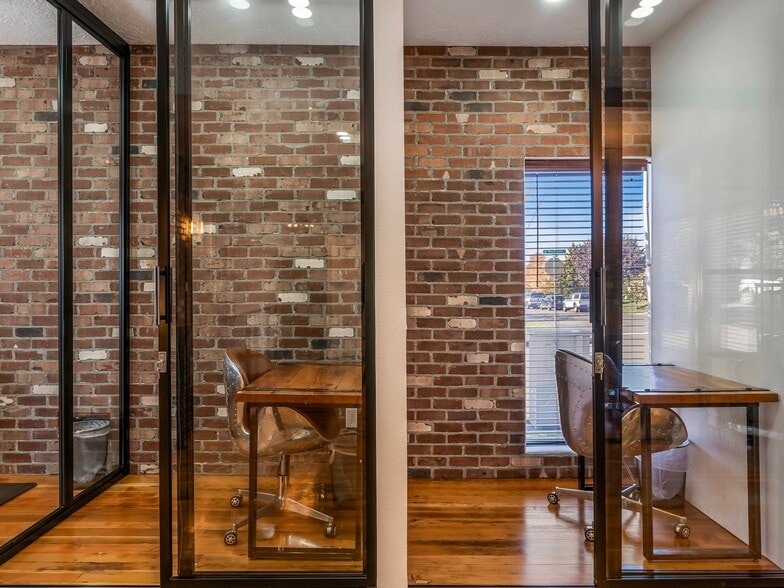 More Photos Of 2917 Washington St, Vancouver Storefront Retail Office For Sale